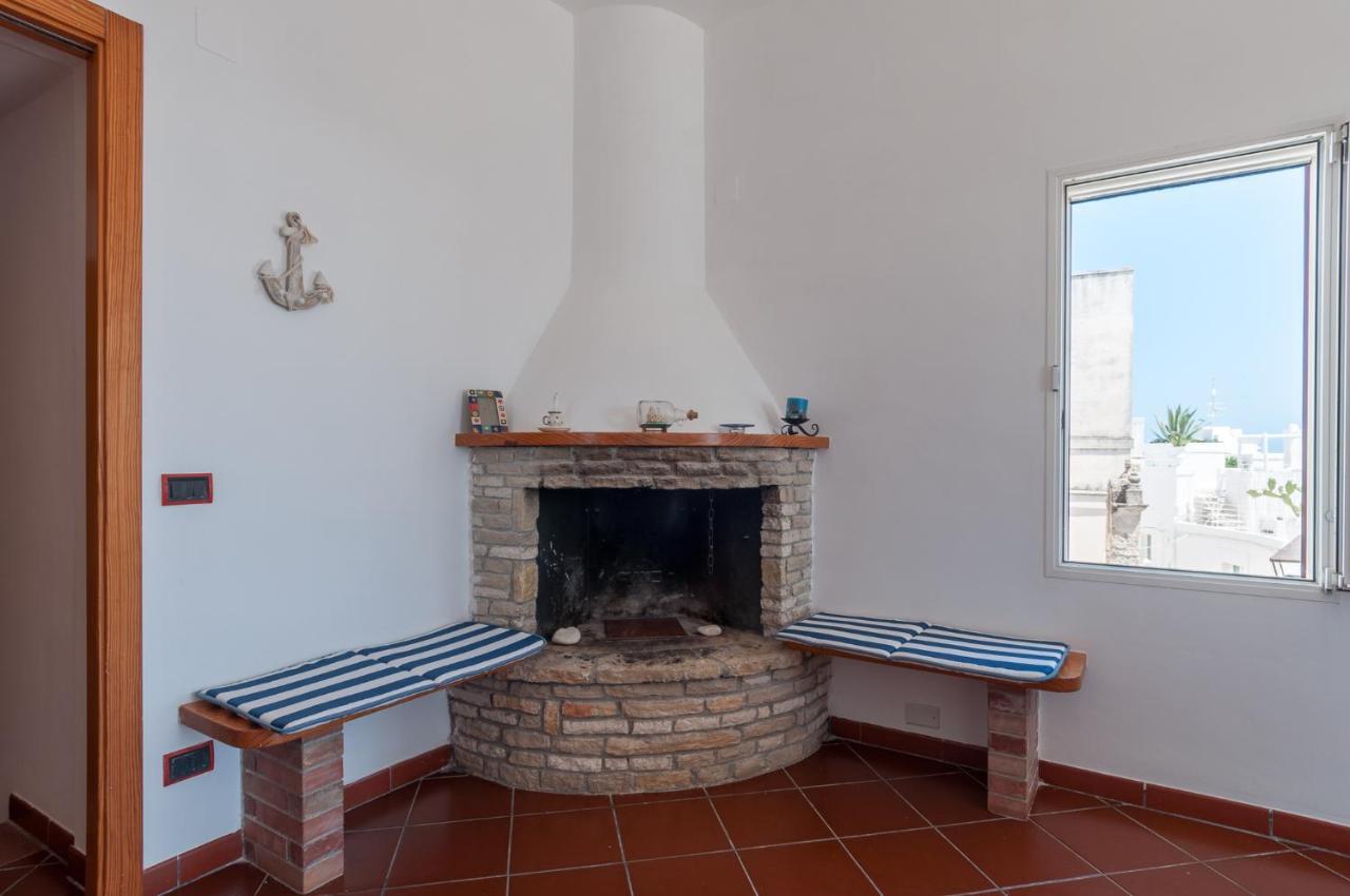 Helloapulia - Sea View Terrace Conchiglia Apartment Monopoli Bagian luar foto